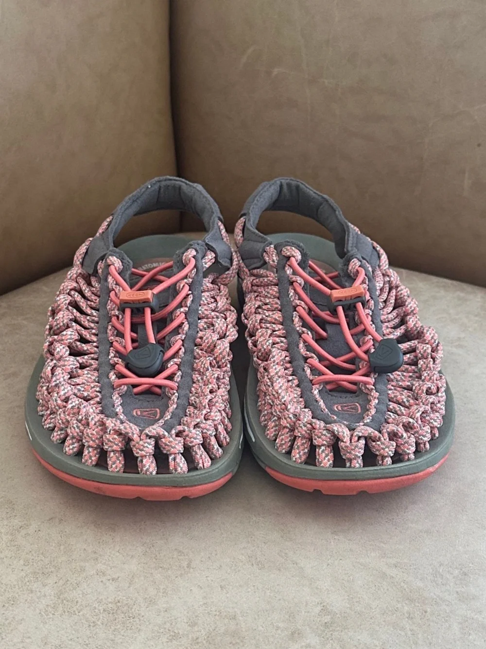 KEEN Uneek Open-Air Hiking Sandals Camo Fusion Coral 7 Beach Outdoor Trails